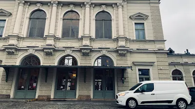 Furgonetka Punkt Przemyśl - przesyłki kurierskie krajowe i zagraniczne